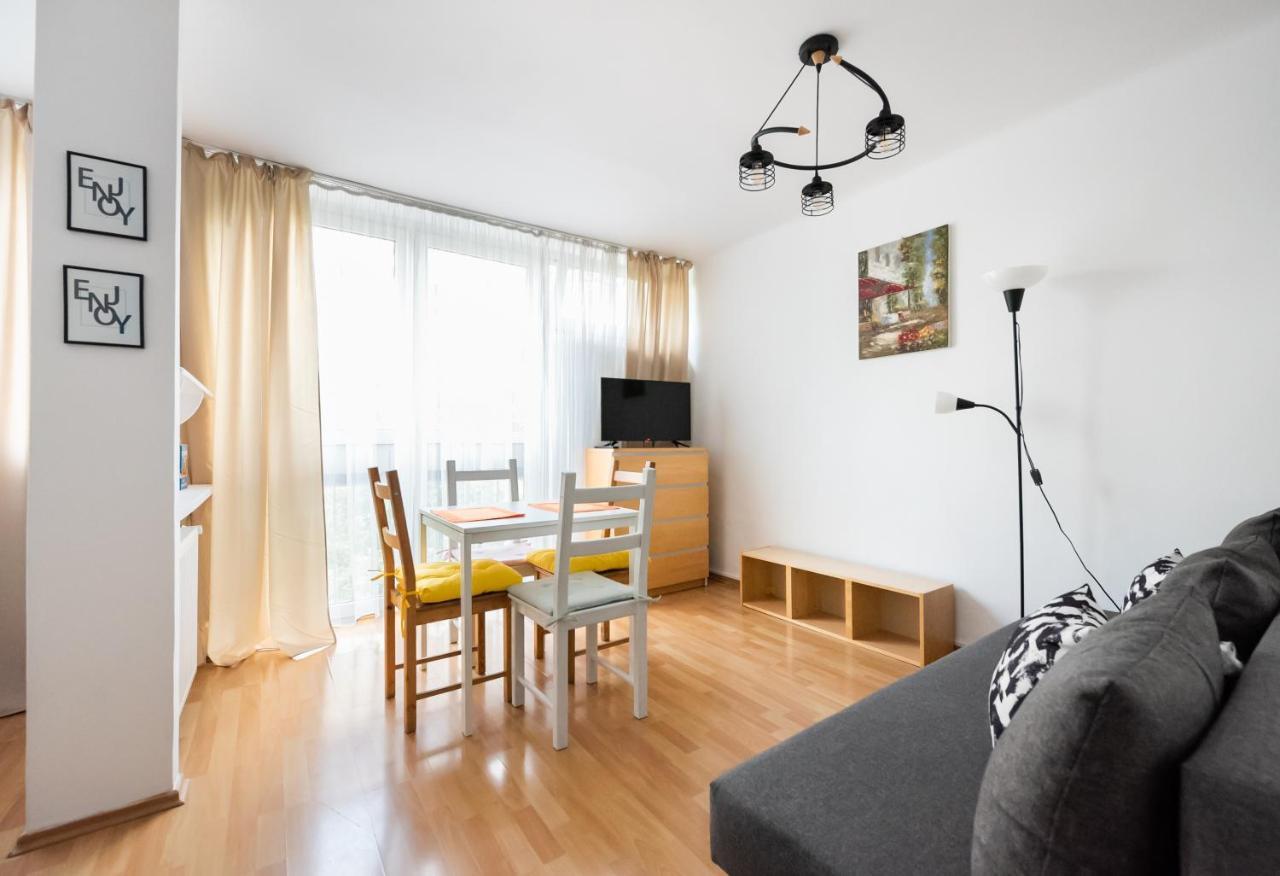 Graniczna Standard Apartment Varsóvia Exterior foto
