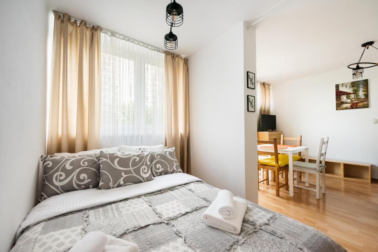 Graniczna Standard Apartment Varsóvia Exterior foto